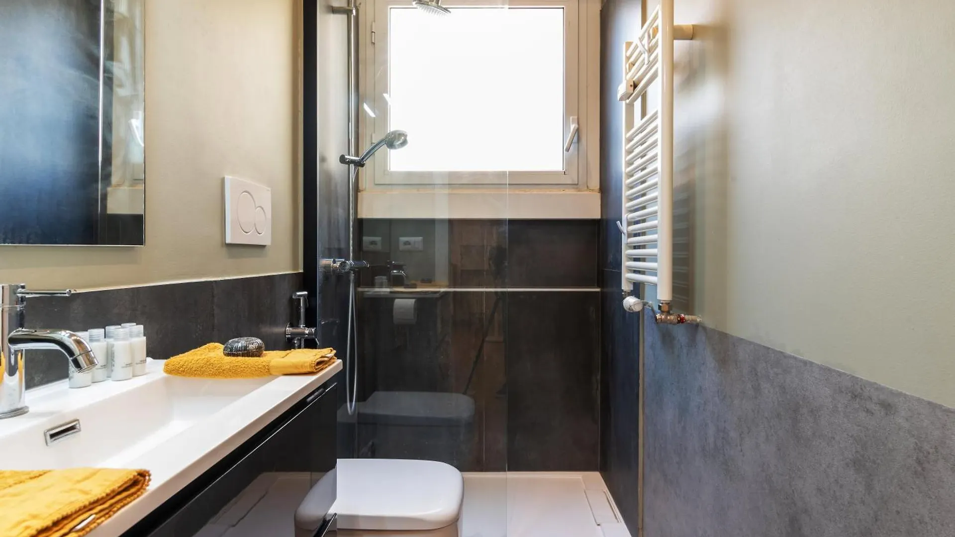 מילאנו Agostino Flexyrent Apt Ac 0*,